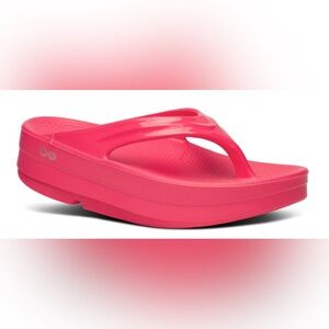 Oofos Women’s OOmega OOlala Sandal
